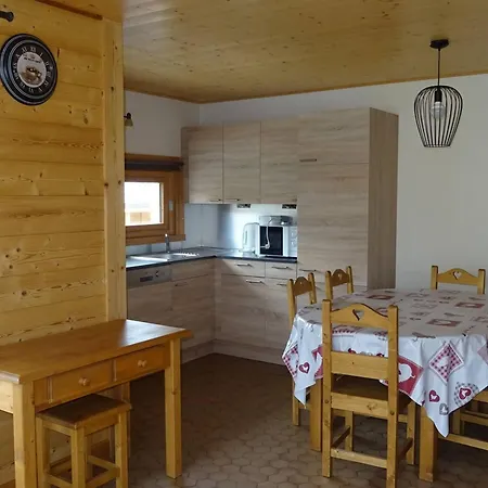 3 Pieces, 6 Pers - Centre Les Gets, Garage, Wifi, Balcon, Navette Gratuite - Fr-1-802-24 Apartment Les Gets