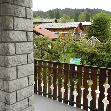 Apartment 3 Pieces, 6 Pers - Centre Les Gets, Garage, Wifi, Balcon, Navette Gratuite - Fr-1-802-24 *