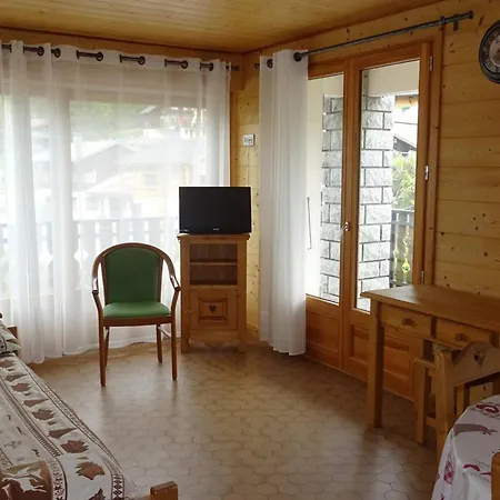 3 Pieces, 6 Pers - Centre Les Gets, Garage, Wifi, Balcon, Navette Gratuite - Fr-1-802-24 Apartment *